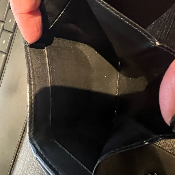 Louis Vuitton Discovery Eclipse wallet - Picture 9 of 12